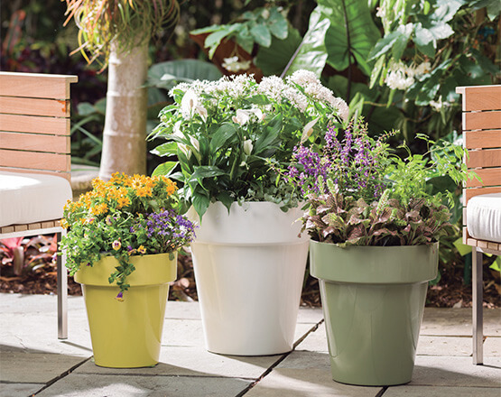 Crescent Garden Eva Planters