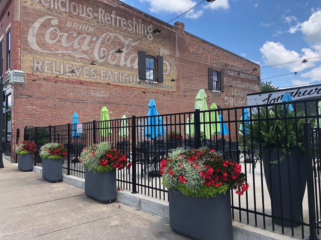 Guthrie Kentucky mod planters