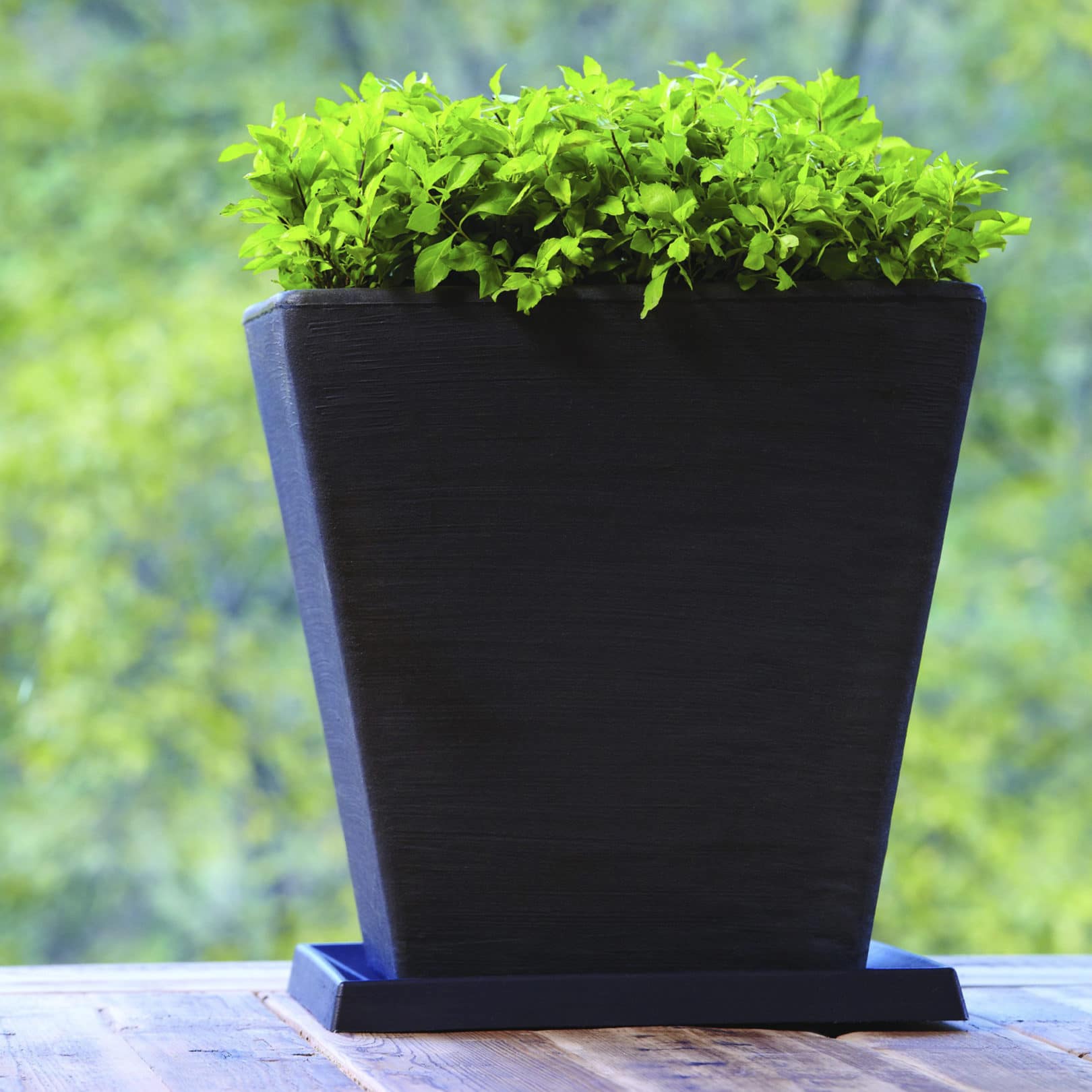 planter with universal square saucer