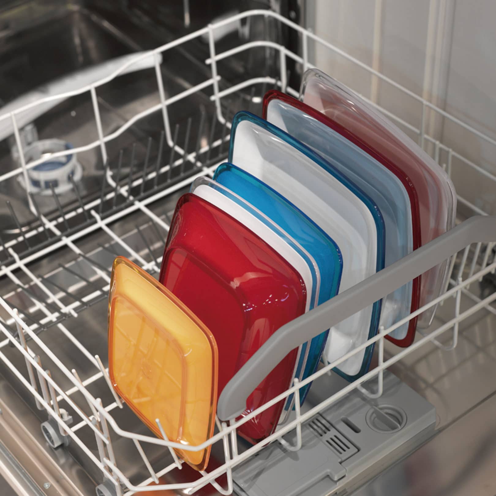 Quadro Plates in Dishwasher