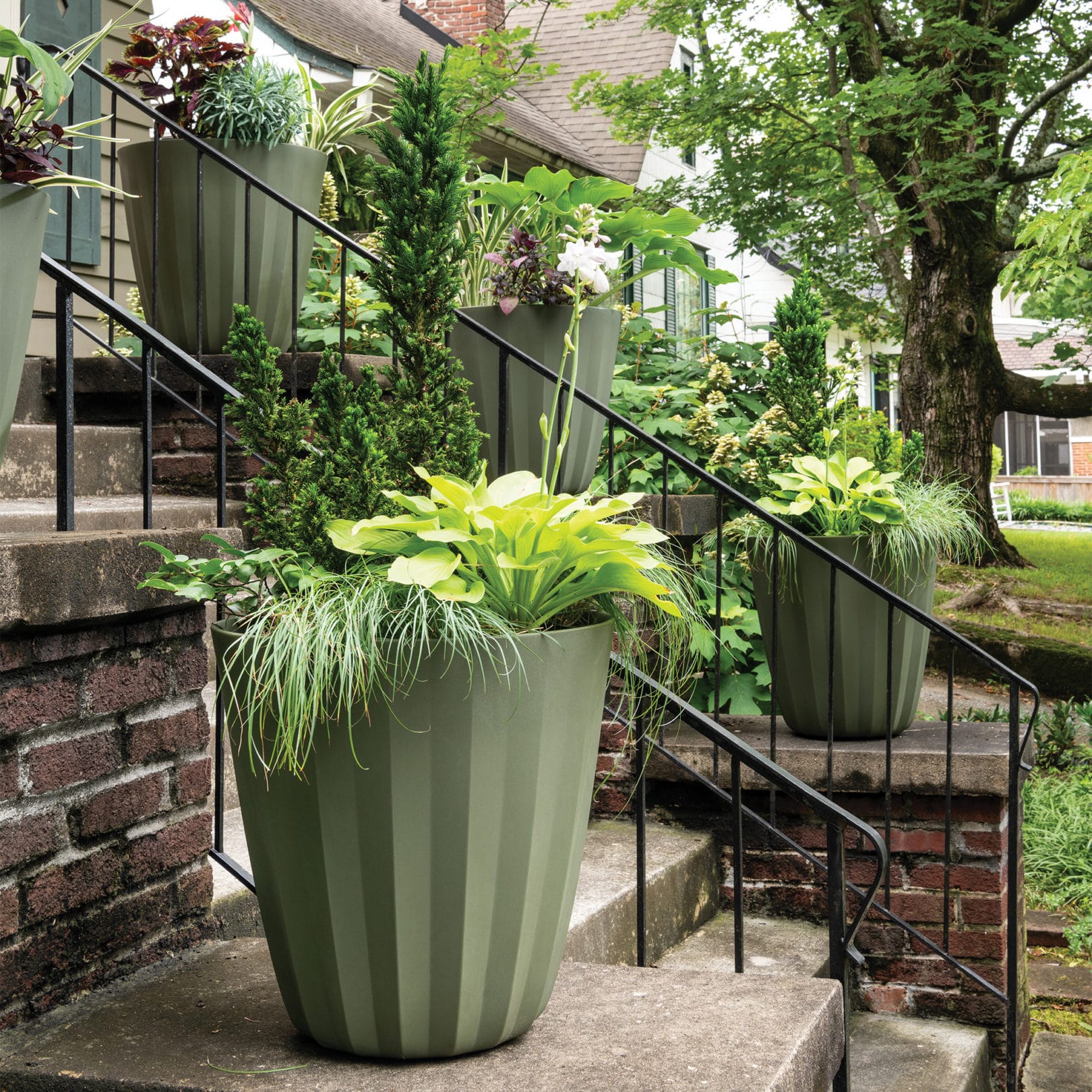 Rusty Outdoor Pots Set of 3- Plastic Planter