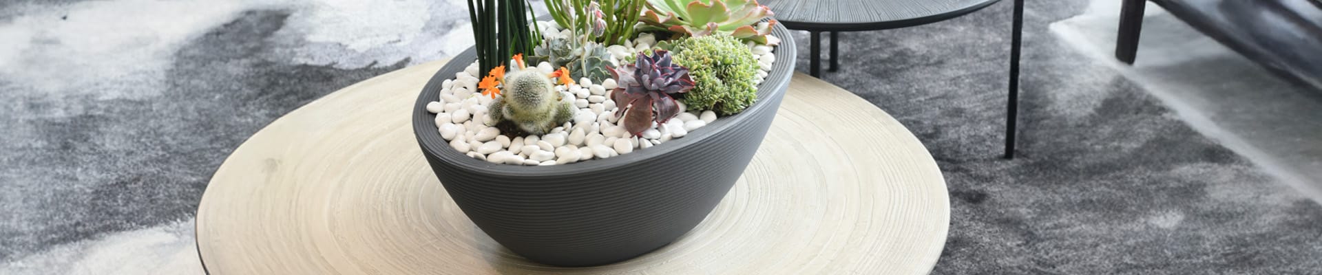 Crescent Garden Delano Oval Bowl in Slate